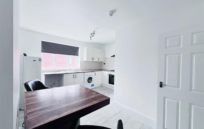 Loughborough Road, West Bridgford, Nottingham - Image 1